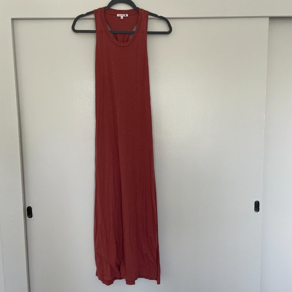 Sundry Sleeveless Lightweight Twistback Midi Dress in redrock - Picture 4 of 5